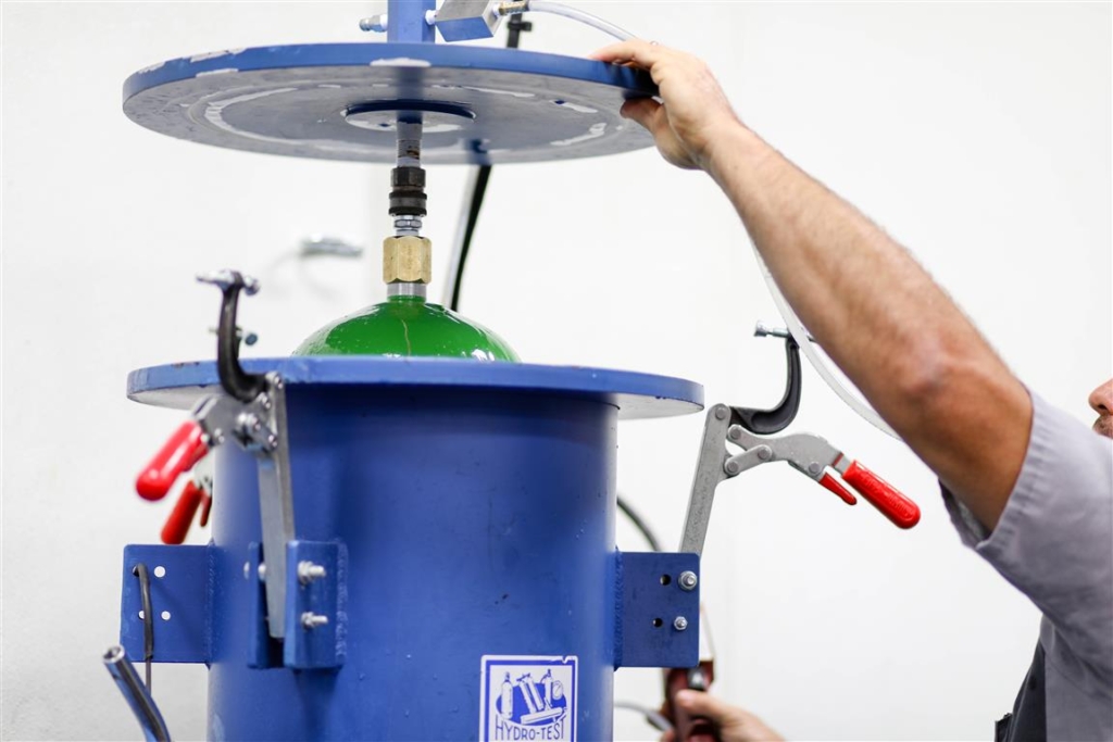 ¿Qué son las pruebas hidrostáticas de cilindros de alta presión?